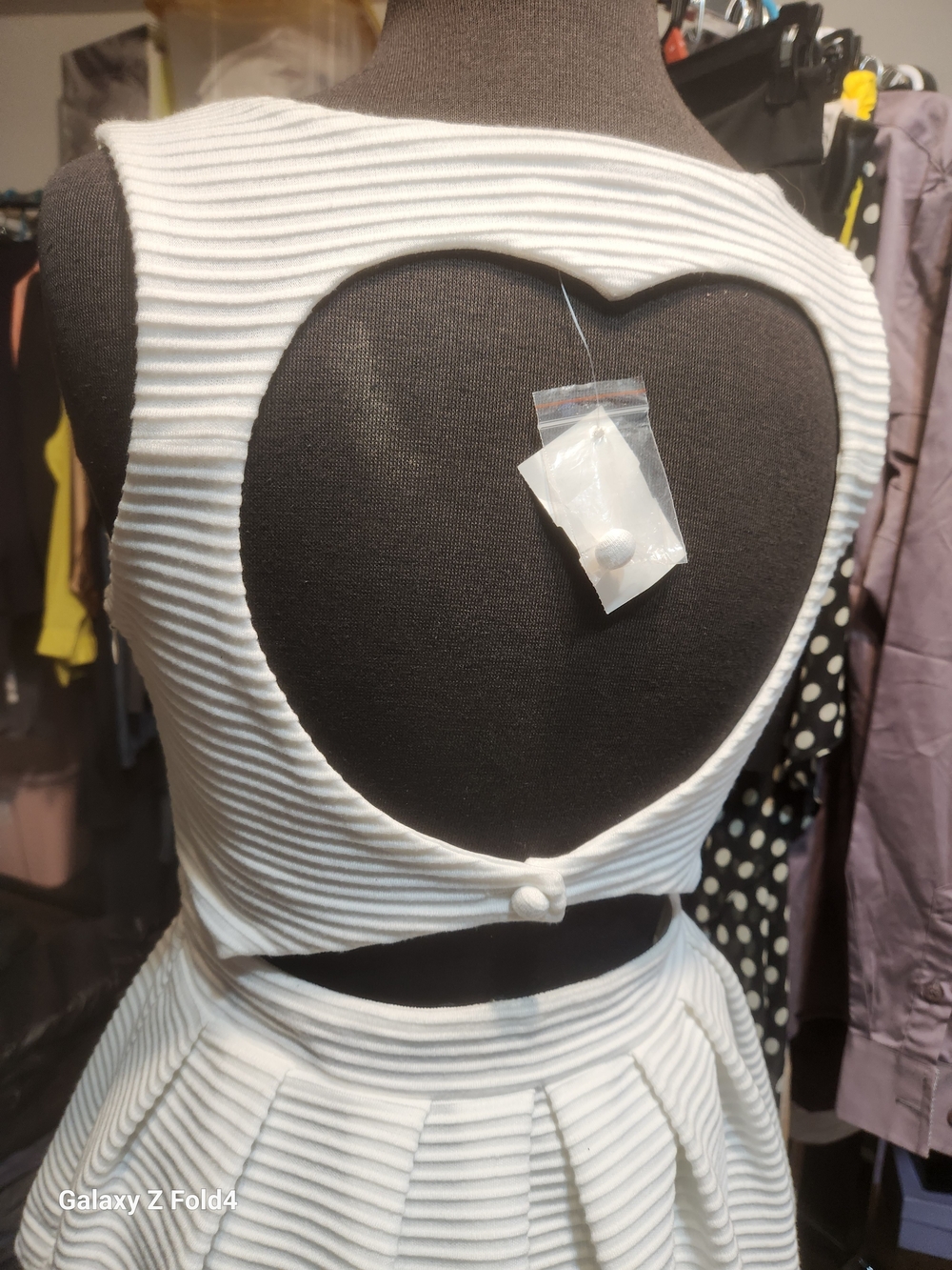 ANGL White Ribbed Peplum Tank M - Picture 3 of 13